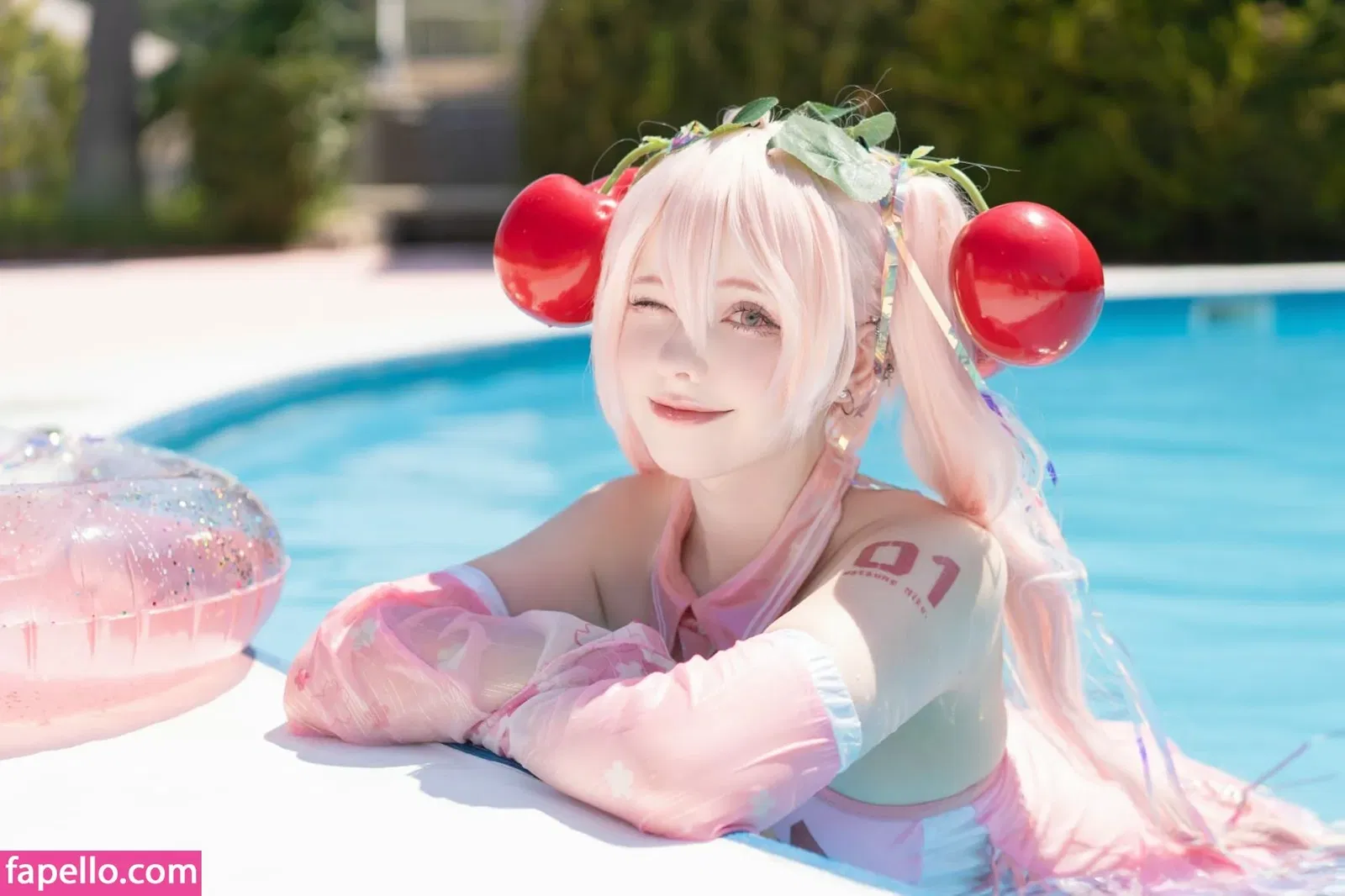 Saya Scarlet Onlyfans Photo Gallery 