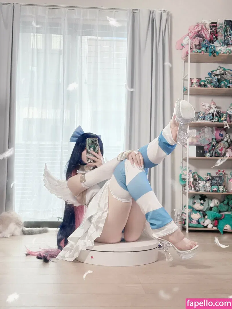 Saya Scarlet Onlyfans Photo Gallery 