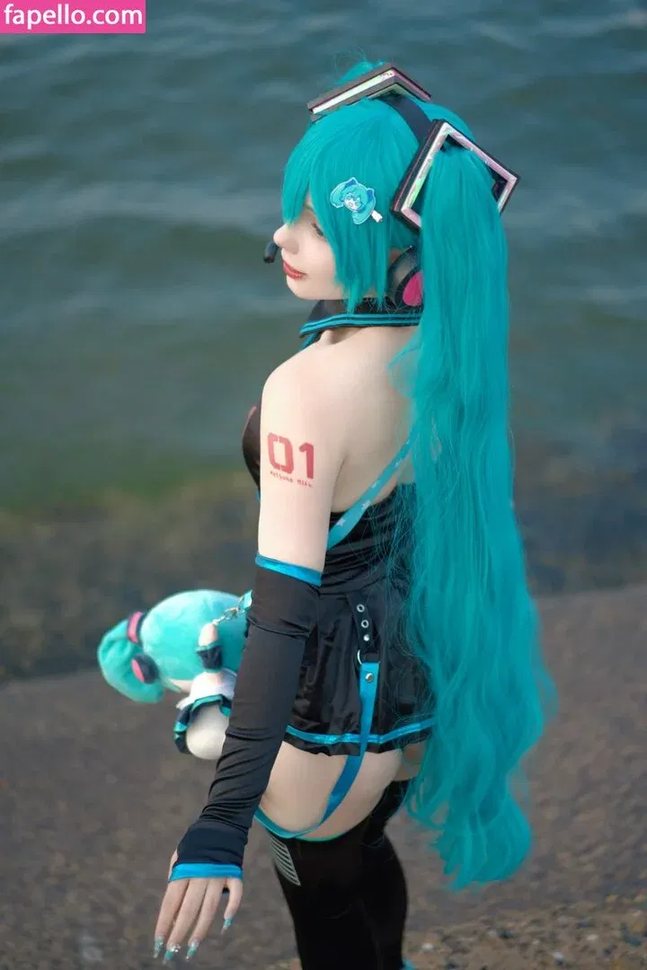 Saya Scarlet Onlyfans Photo Gallery 