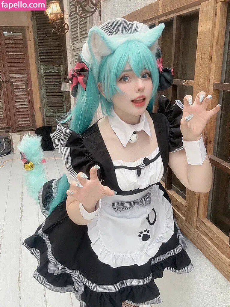 Saya Scarlet Onlyfans Photo Gallery 