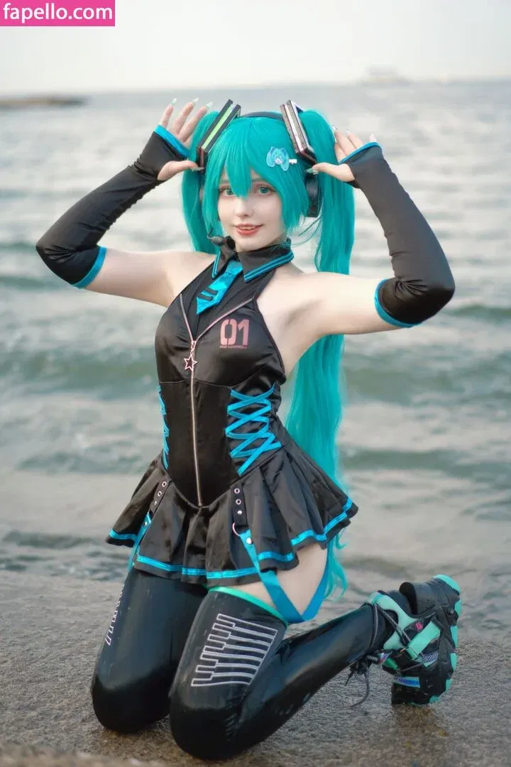 Saya Scarlet Onlyfans Photo Gallery 