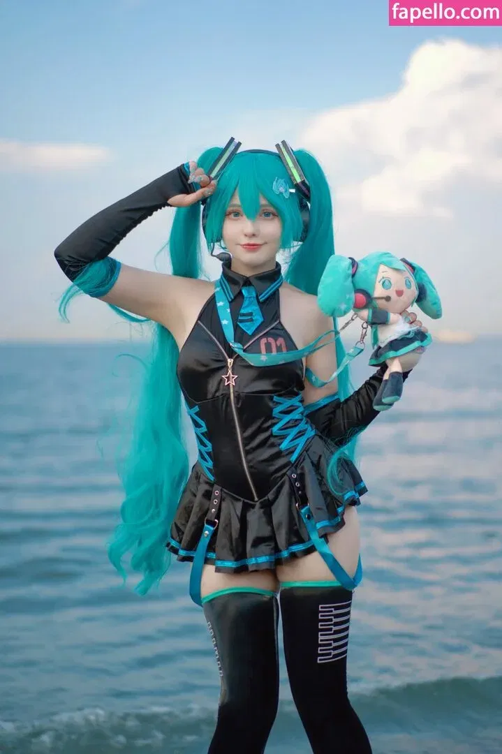 Saya Scarlet Onlyfans Photo Gallery 