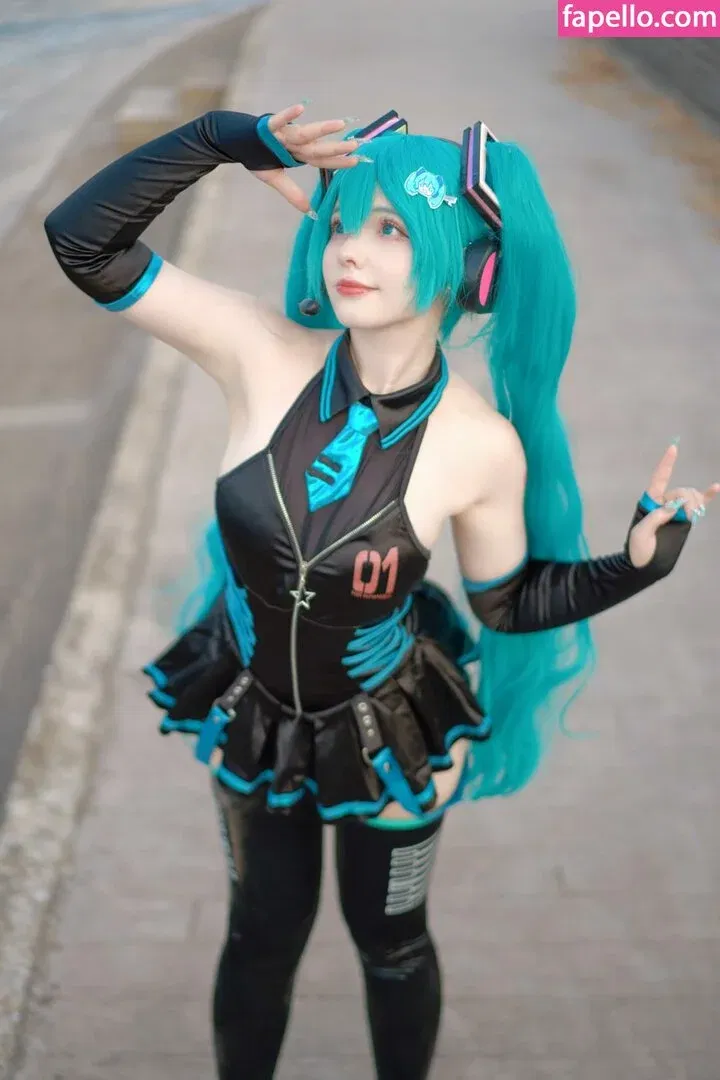 Saya Scarlet Onlyfans Photo Gallery 