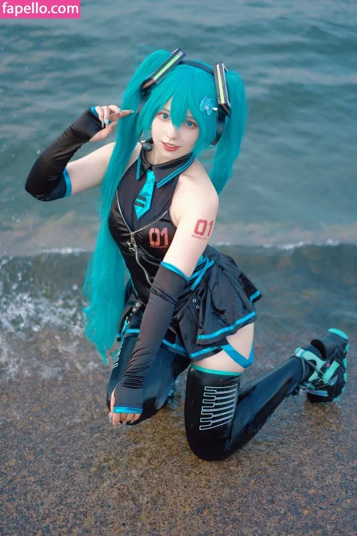 Saya Scarlet Onlyfans Photo Gallery 