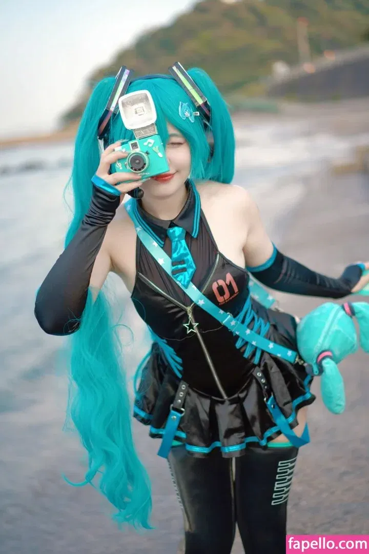 Saya Scarlet Onlyfans Photo Gallery 