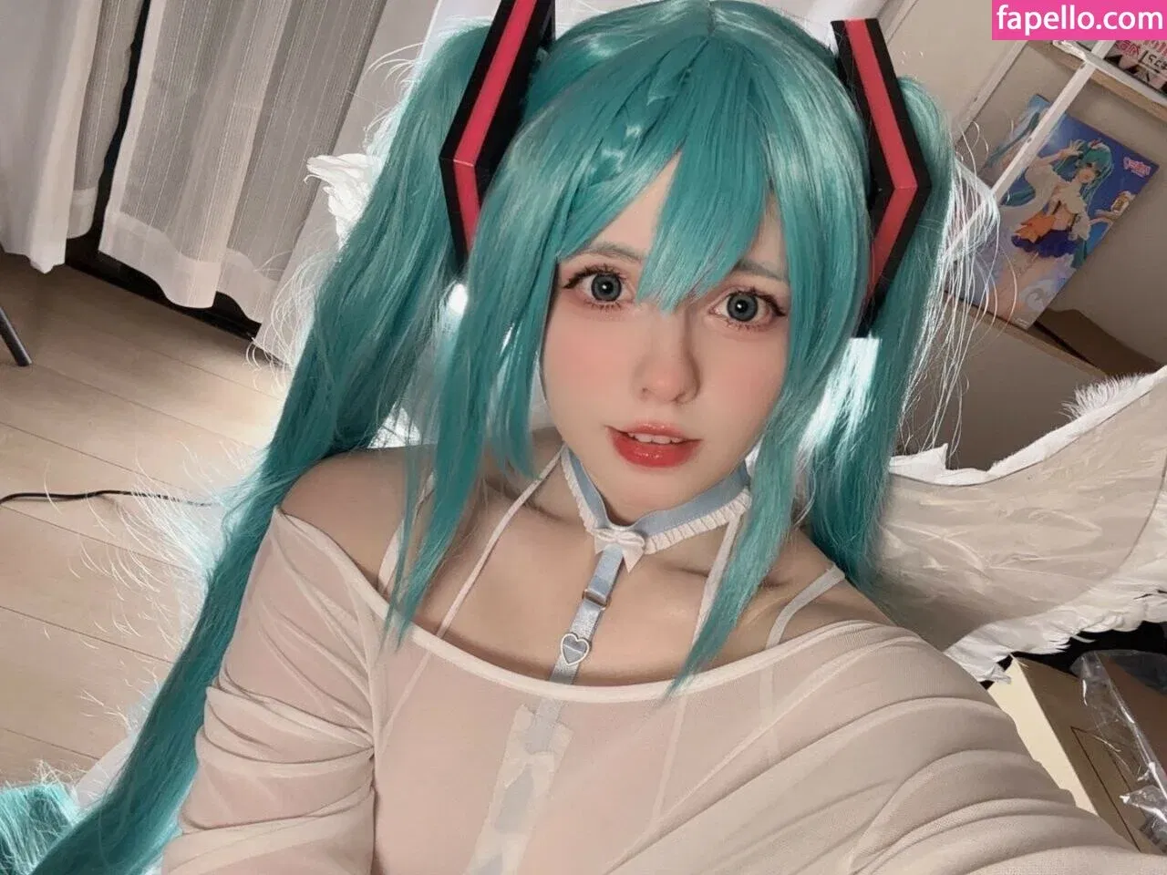 Saya Scarlet Onlyfans Photo Gallery 