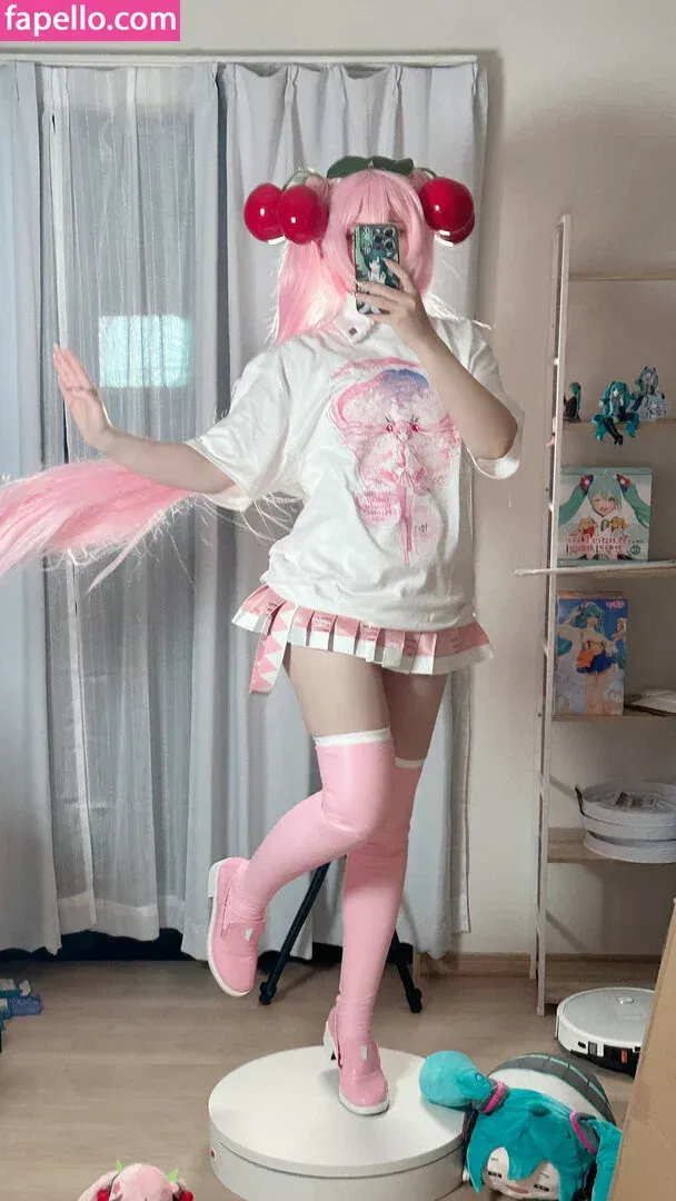 Saya Scarlet Onlyfans Photo Gallery 