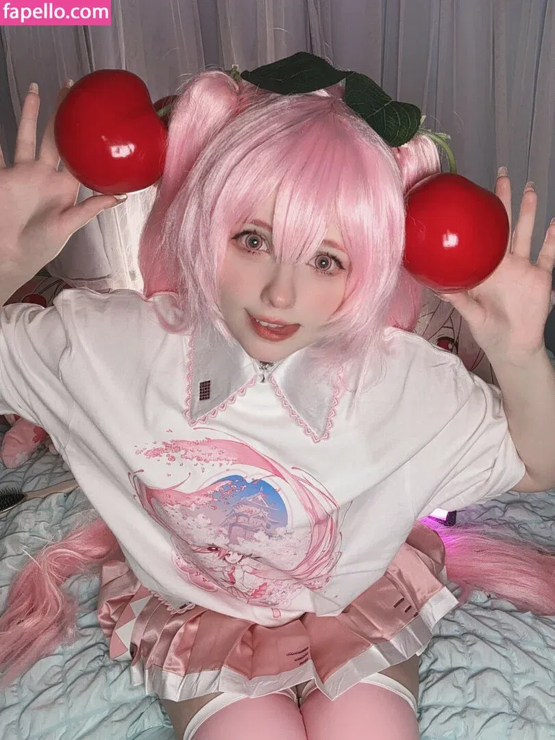 Saya Scarlet Onlyfans Photo Gallery 