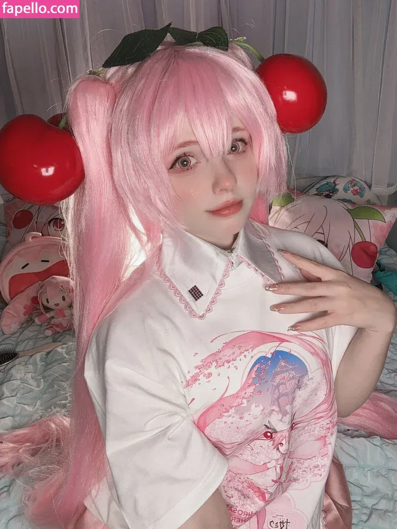 Saya Scarlet Onlyfans Photo Gallery 