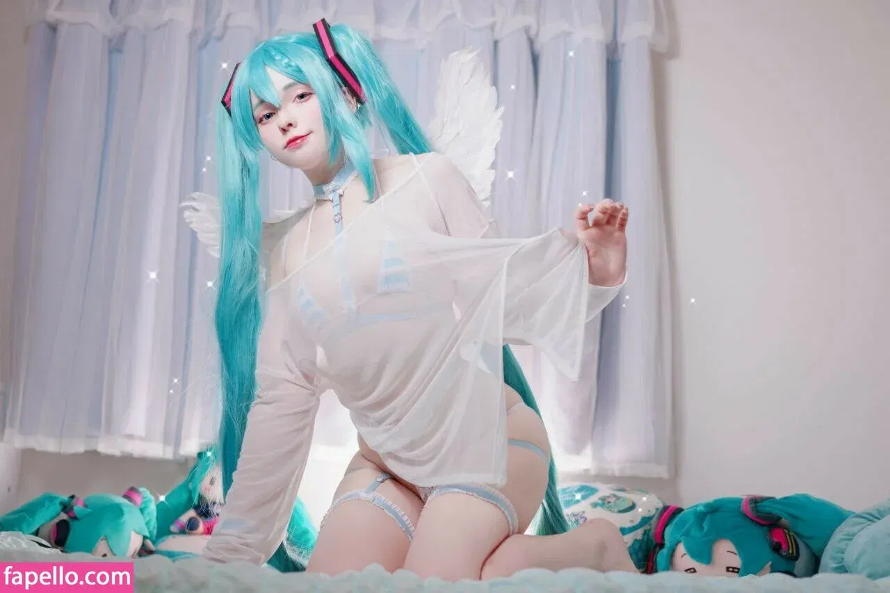 Saya Scarlet Onlyfans Photo Gallery 