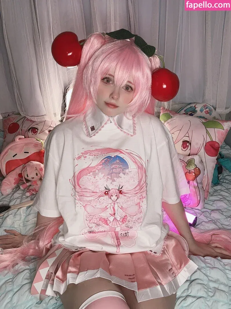 Saya Scarlet Onlyfans Photo Gallery 