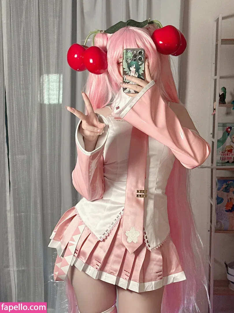 Saya Scarlet Onlyfans Photo Gallery 