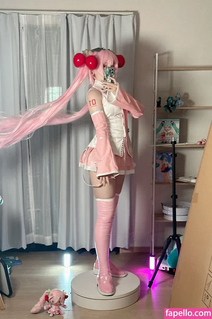 Saya Scarlet Onlyfans Photo Gallery 