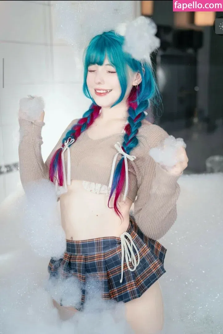 Saya Scarlet Onlyfans Photo Gallery 