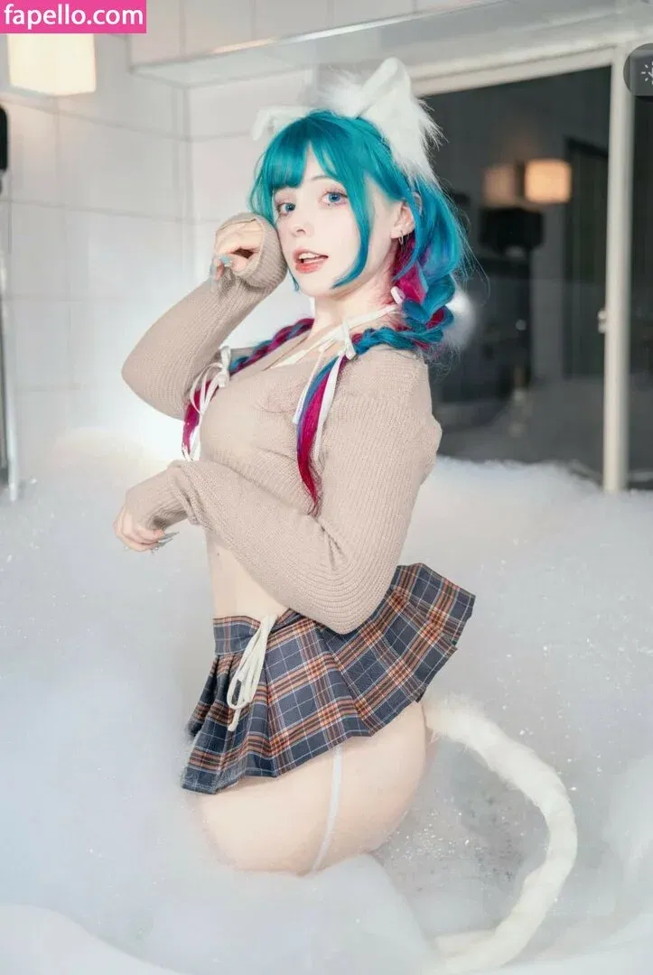 Saya Scarlet Onlyfans Photo Gallery 