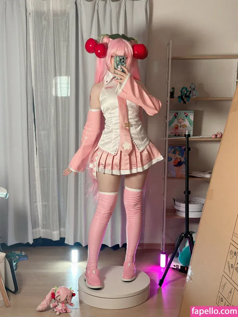 Saya Scarlet Onlyfans Photo Gallery 