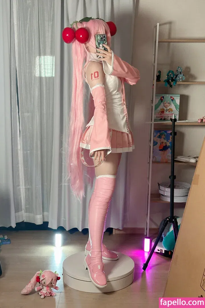 Saya Scarlet Onlyfans Photo Gallery 