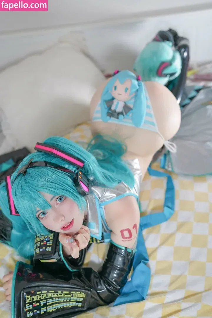 Saya Scarlet Onlyfans Photo Gallery 