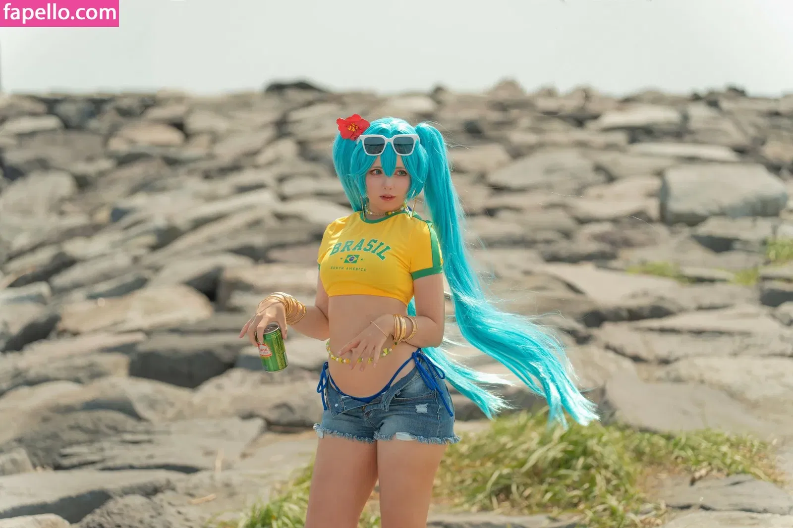 Saya Scarlet Onlyfans Photo Gallery 