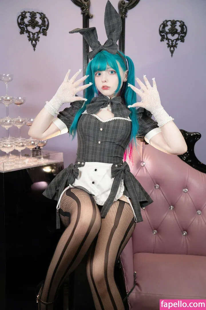 Saya Scarlet Onlyfans Photo Gallery 