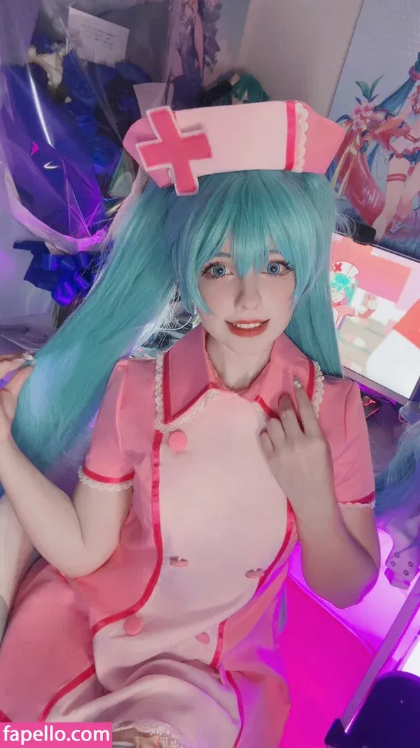 Saya Scarlet Onlyfans Photo Gallery 