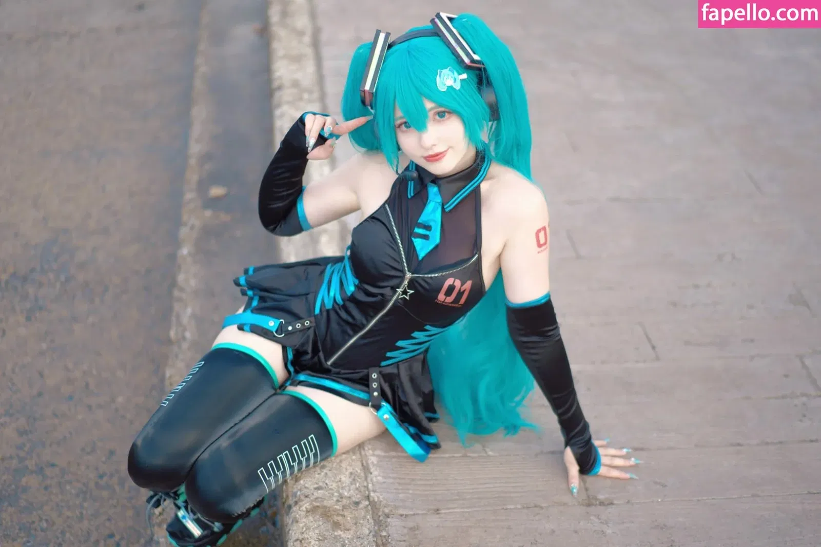 Saya Scarlet Onlyfans Photo Gallery 