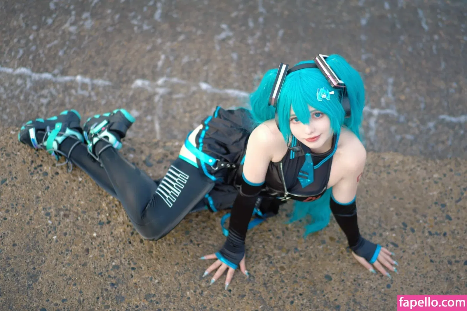 Saya Scarlet Onlyfans Photo Gallery 