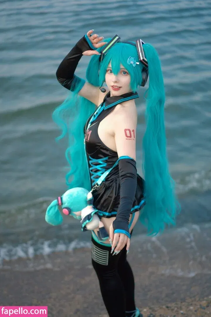 Saya Scarlet Onlyfans Photo Gallery 