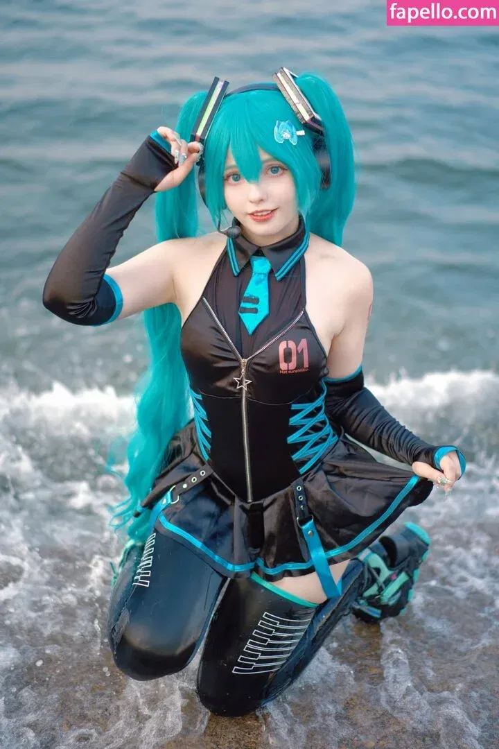 Saya Scarlet Onlyfans Photo Gallery 