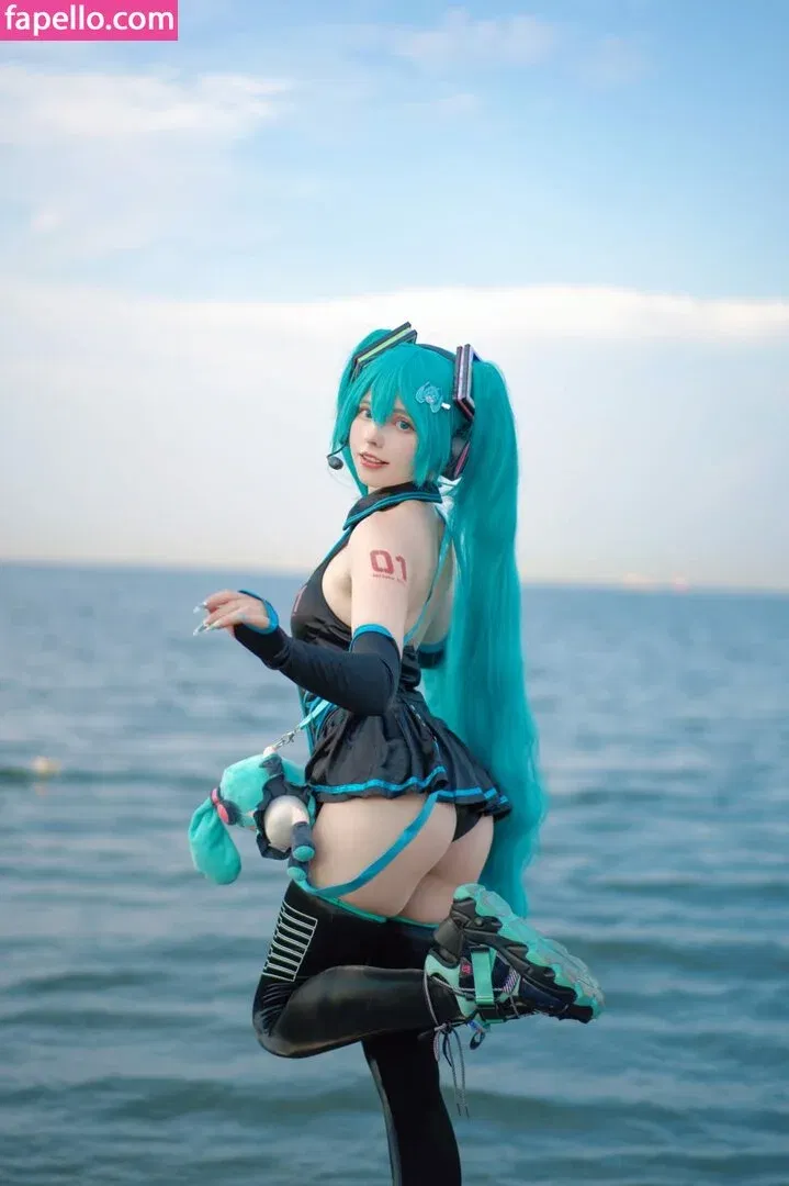 Saya Scarlet Onlyfans Photo Gallery 