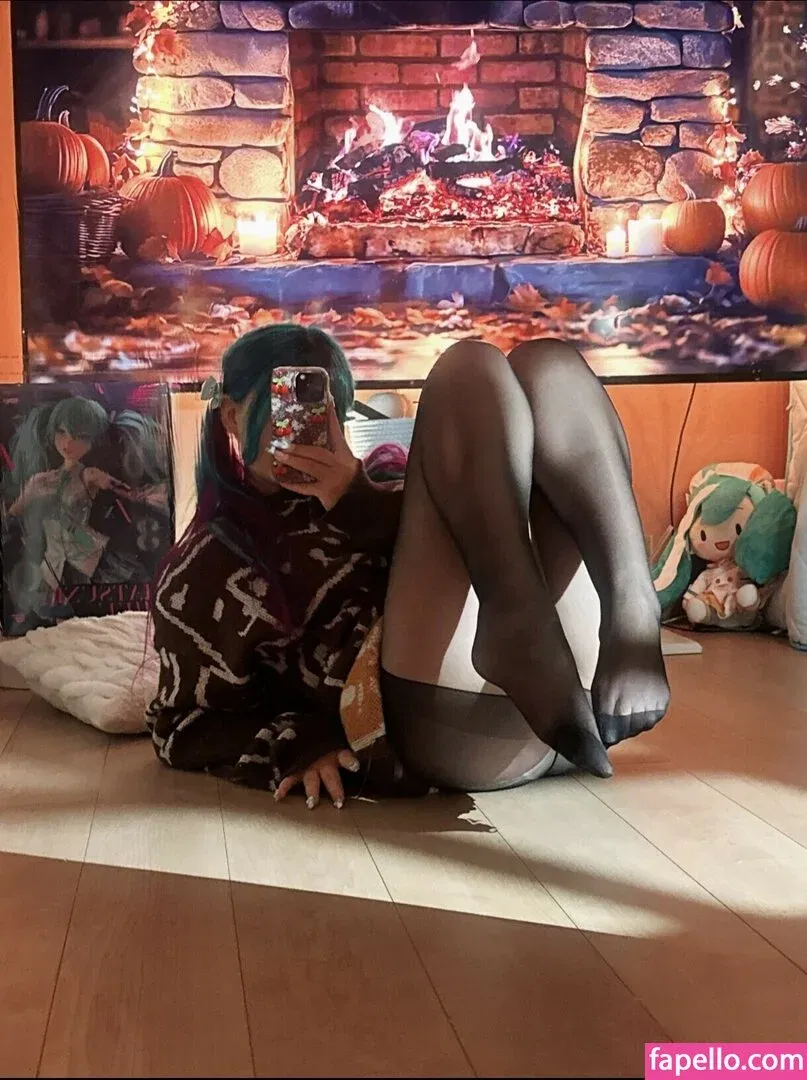 Saya Scarlet Onlyfans Photo Gallery 