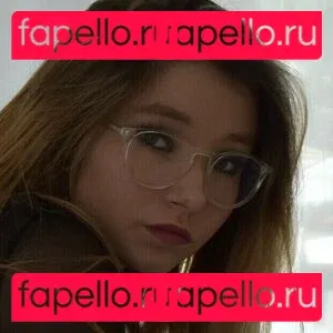 YasMineSis Onlyfans Photo Gallery 