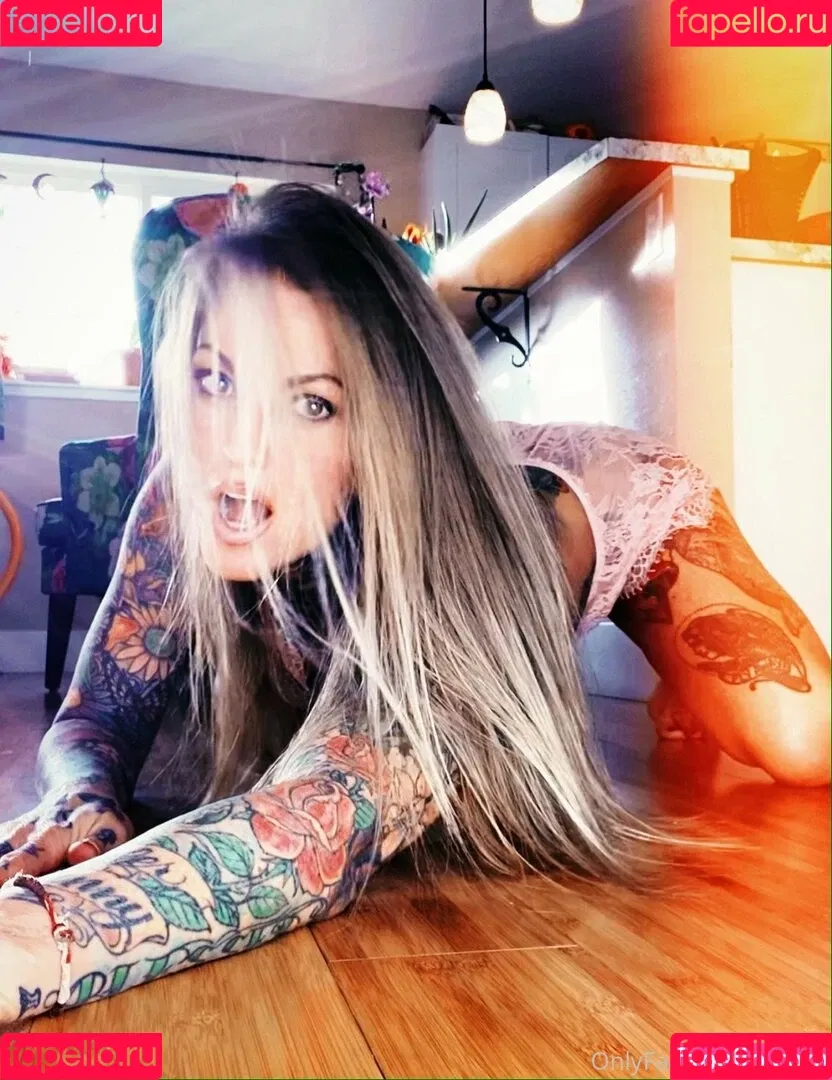 janine Onlyfans Photo Gallery 