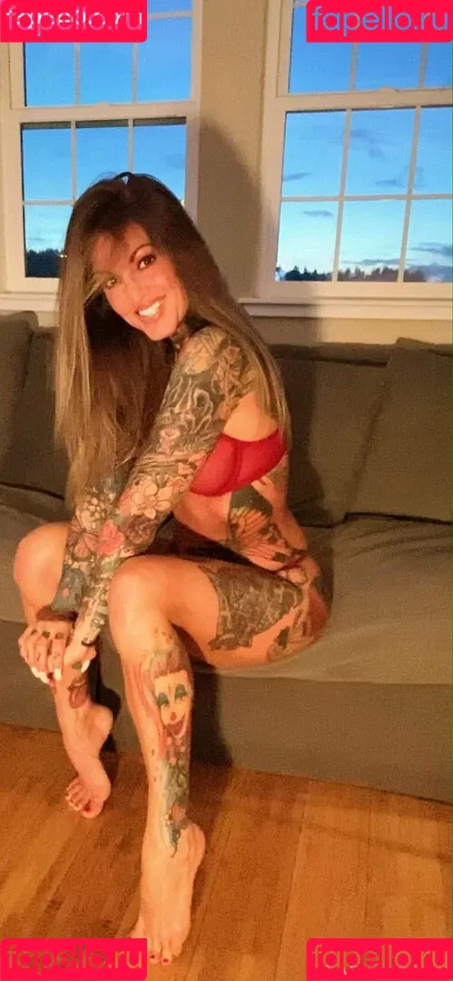 janine Onlyfans Photo Gallery 
