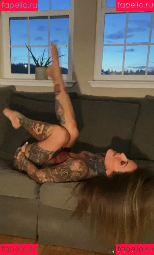 janine Onlyfans Photo Gallery 