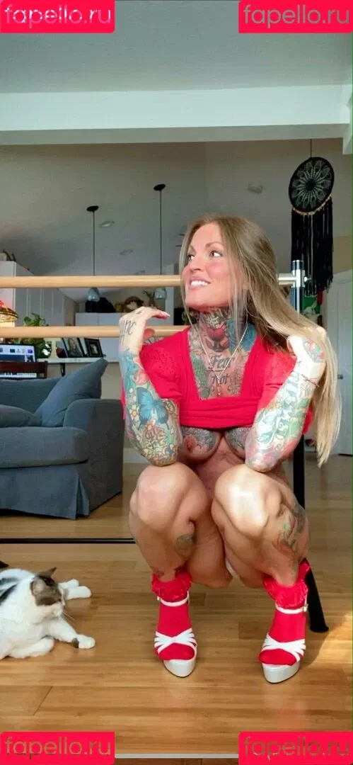 janine Onlyfans Photo Gallery 