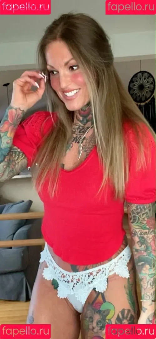 janine Onlyfans Photo Gallery 
