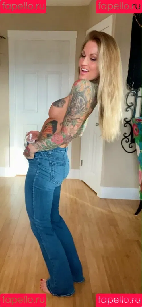 janine Onlyfans Photo Gallery 