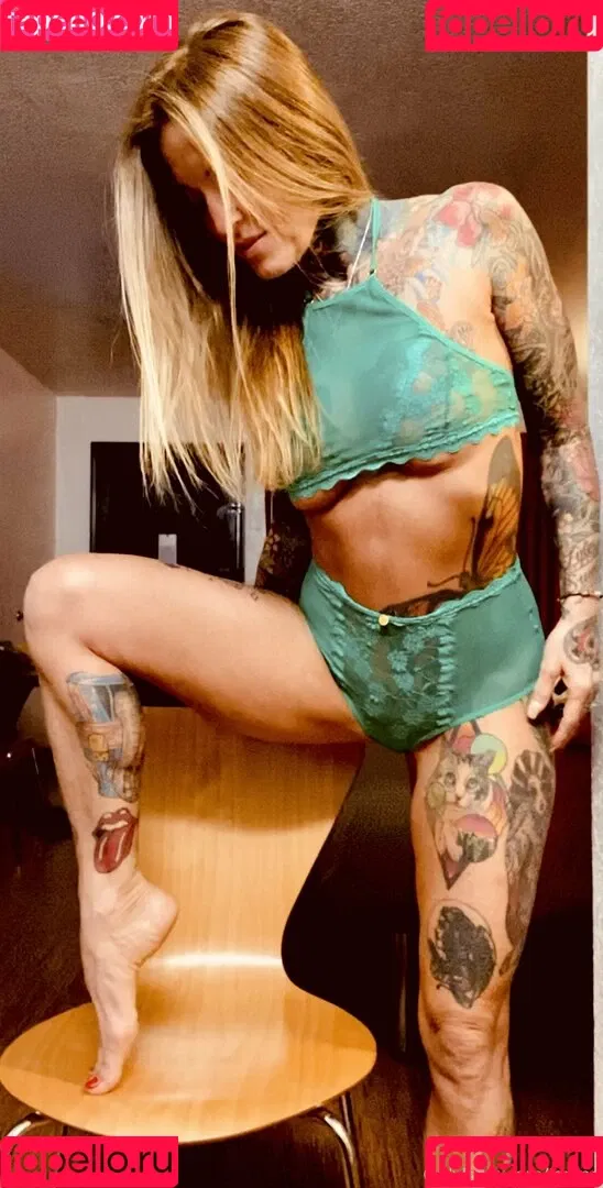 janine Onlyfans Photo Gallery 
