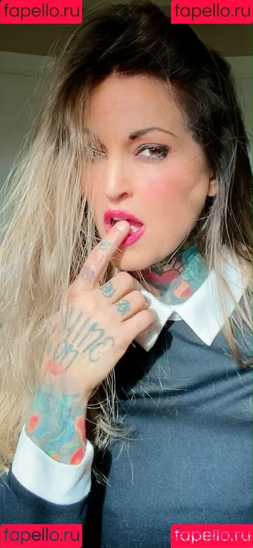 janine Onlyfans Photo Gallery 