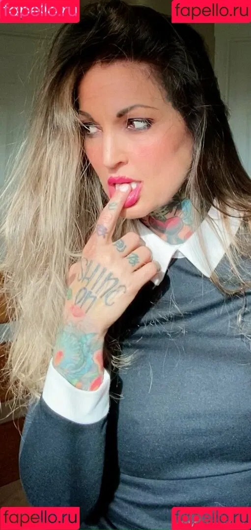 janine Onlyfans Photo Gallery 