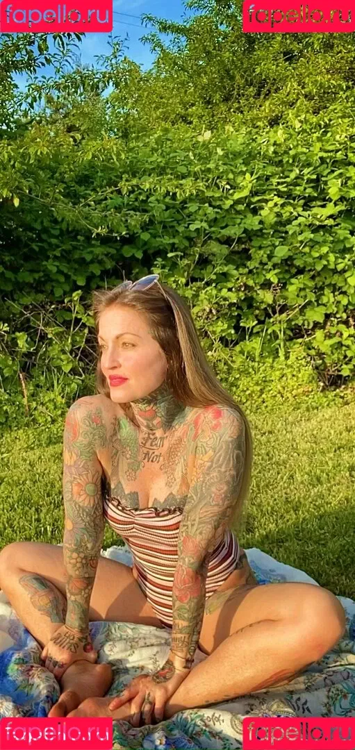janine Onlyfans Photo Gallery 
