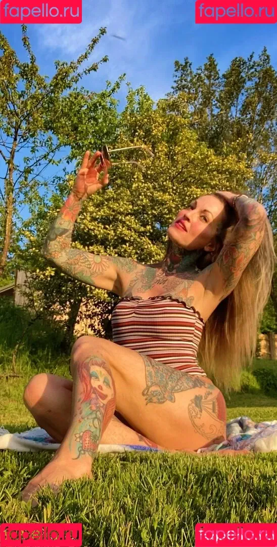 janine Onlyfans Photo Gallery 