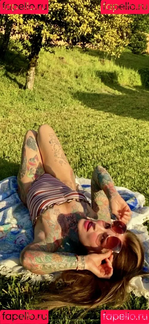 janine Onlyfans Photo Gallery 