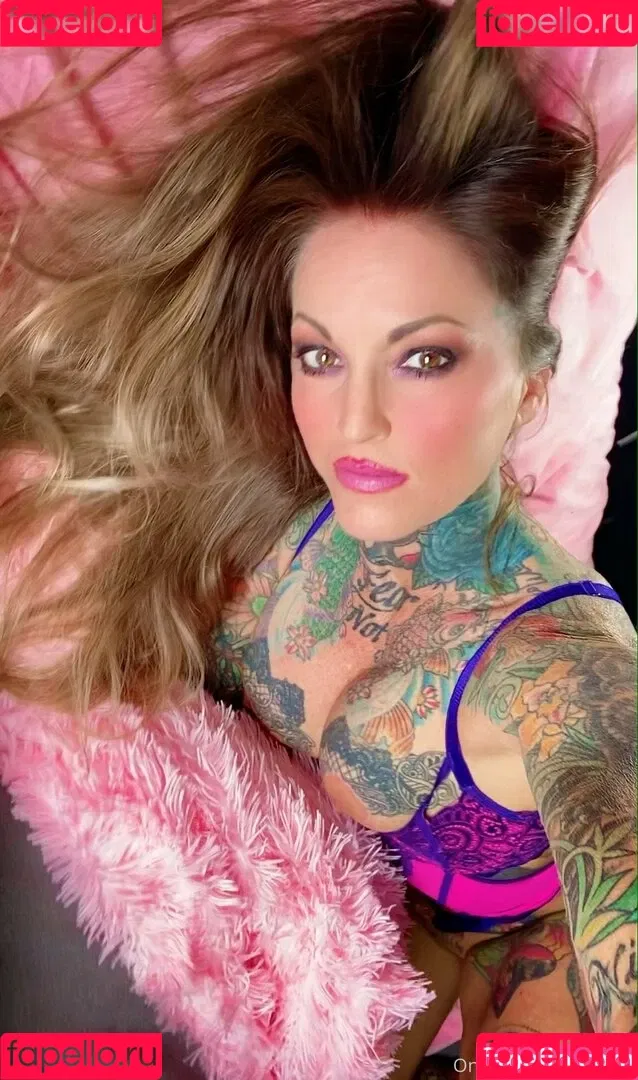 janine Onlyfans Photo Gallery 