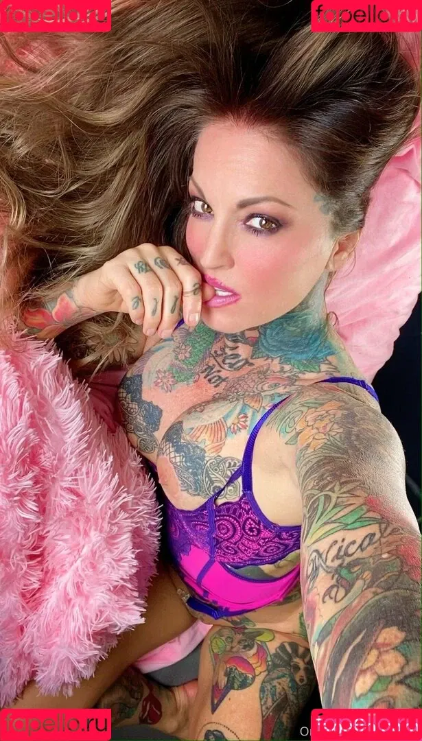 janine Onlyfans Photo Gallery 