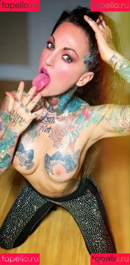 janine Onlyfans Photo Gallery 