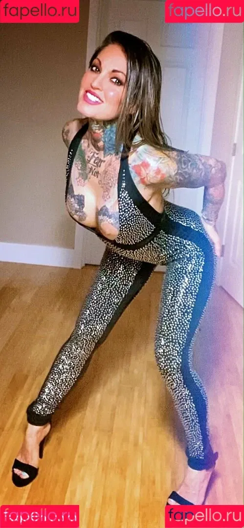 janine Onlyfans Photo Gallery 