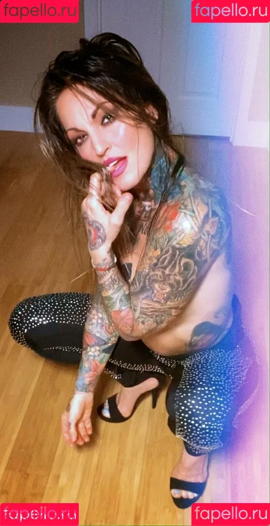 janine Onlyfans Photo Gallery 