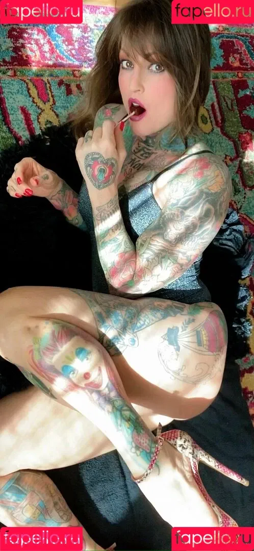 janine Onlyfans Photo Gallery 